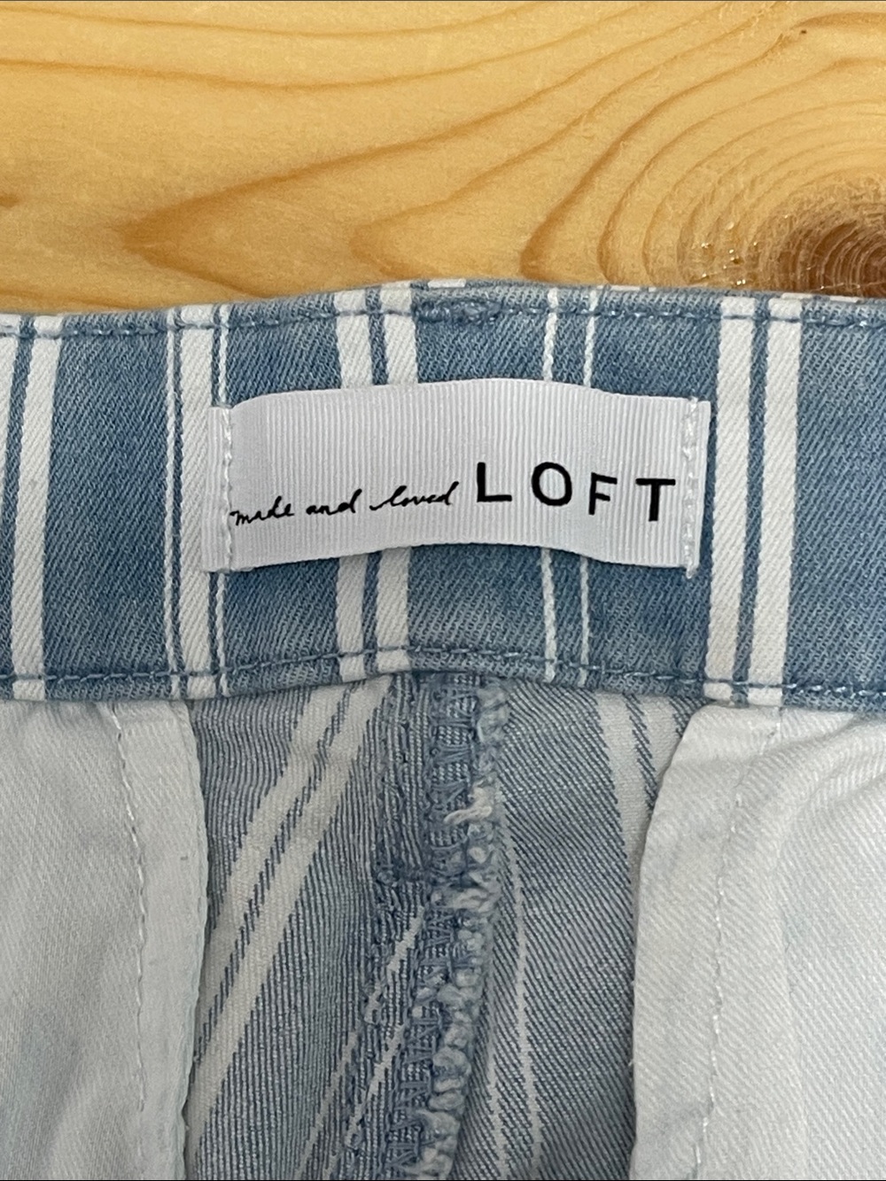 LOFT Modern Skinny Crop Blue and White Vertical Striped Pants 31 / 12 - Picture 5 of 15